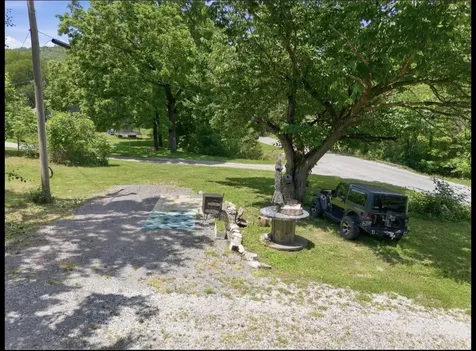 17 Dog Branch Road, S Pleasant Shade TN 37145