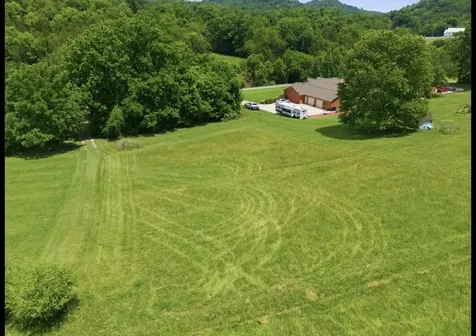 17 Dog Branch Road, S Pleasant Shade TN 37145