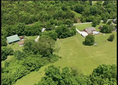 17 Dog Branch Road, S Pleasant Shade TN 37145