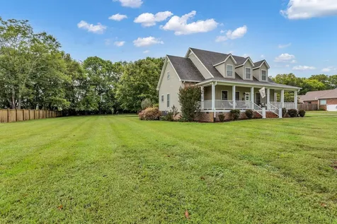 6421 Yeatman Lane Columbia TN 38401