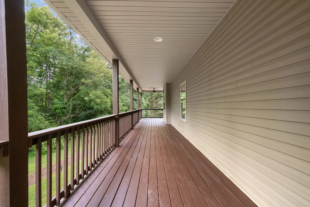 3352 R O Peach Road Columbia TN 38401