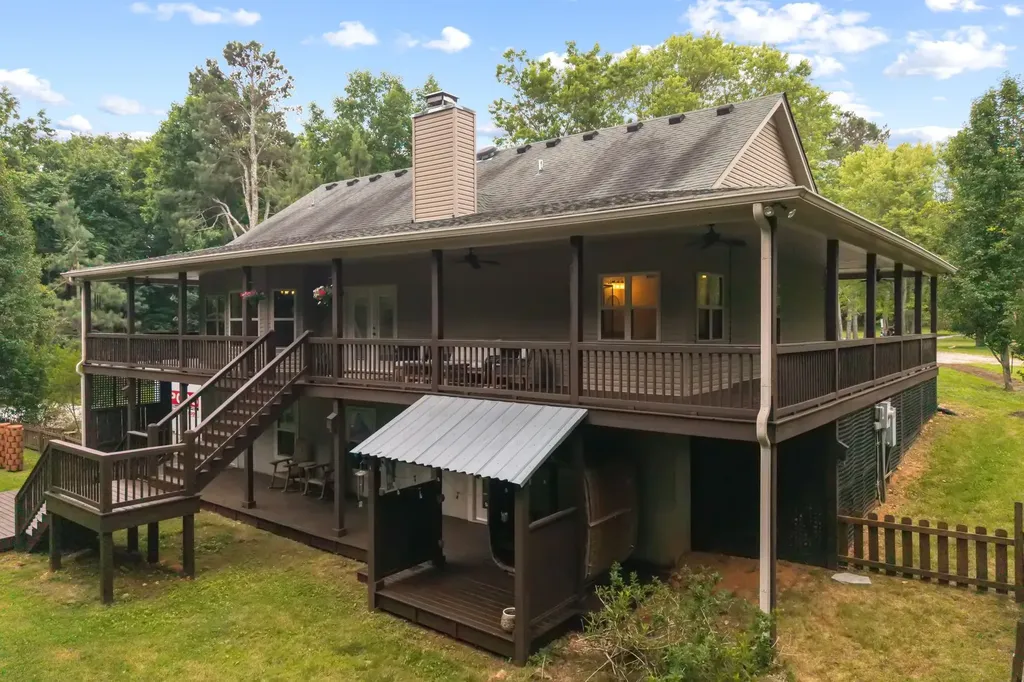3352 R O Peach Road Columbia TN 38401