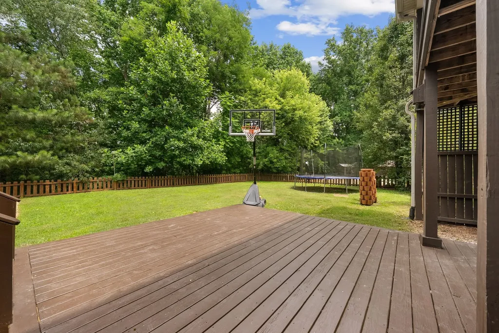 3352 R O Peach Road Columbia TN 38401