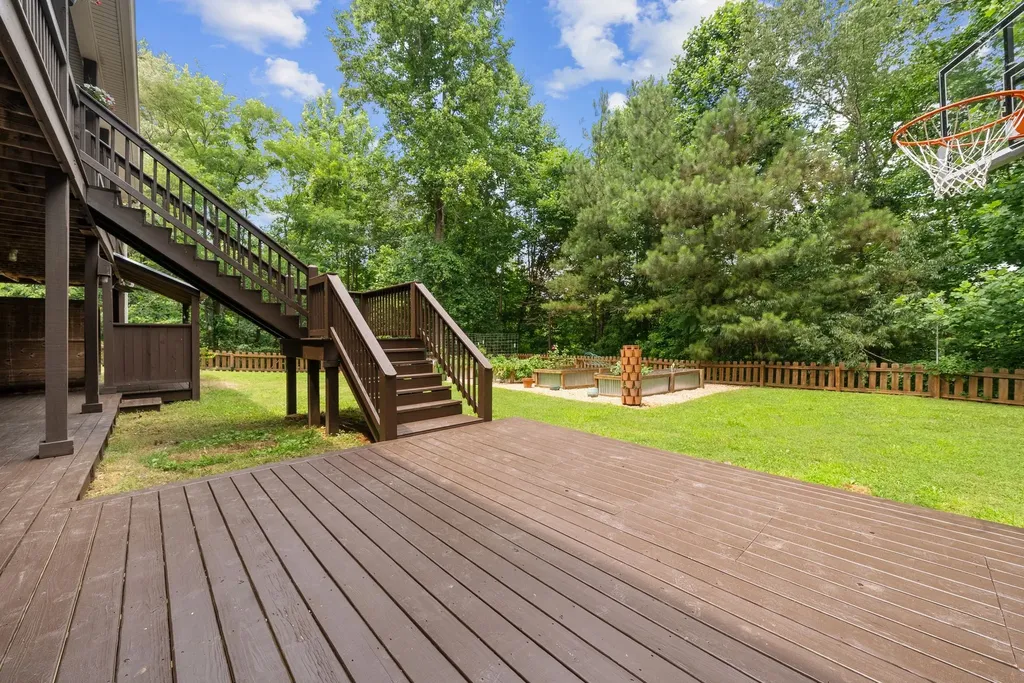 3352 R O Peach Road Columbia TN 38401