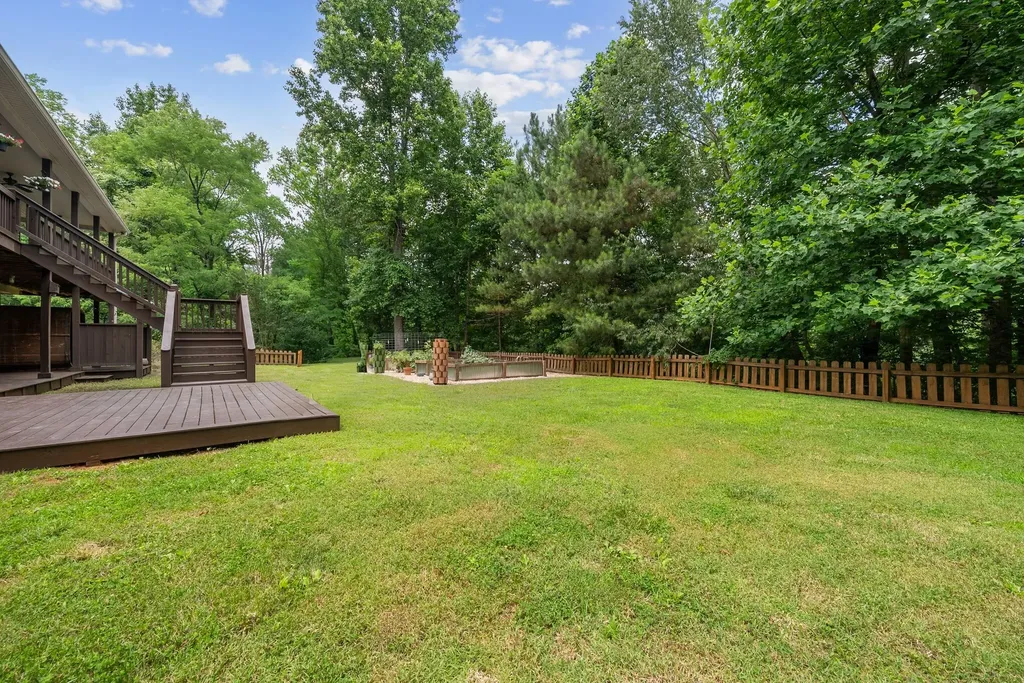 3352 R O Peach Road Columbia TN 38401