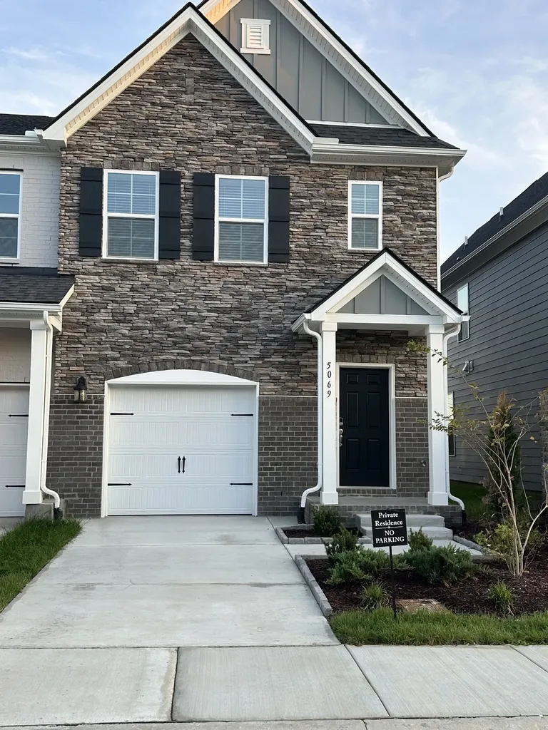 5069 Dayflower Drive Hermitage TN 37076