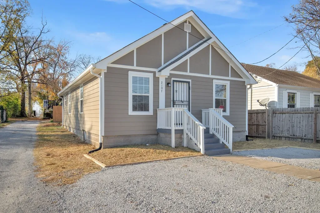 2107 18th Ave North, N Nashville TN 37208