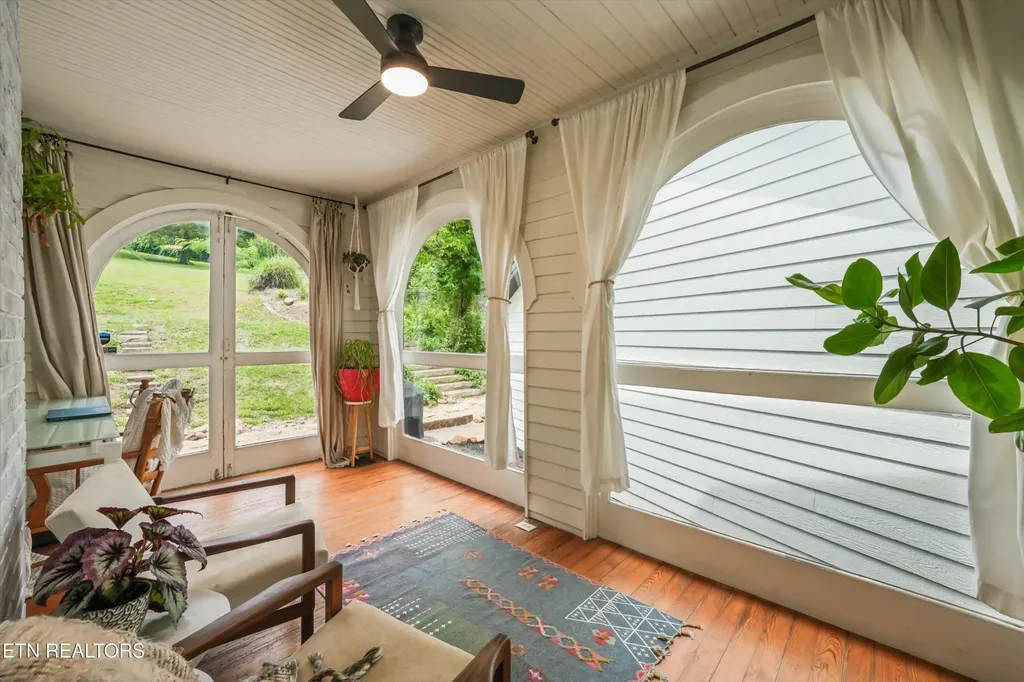 3303 Delrose Drive Knoxville TN 37914