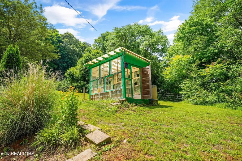 3303 Delrose Drive Knoxville TN 37914