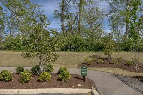 6046 Parkhaven Boulevard Hermitage TN 37076