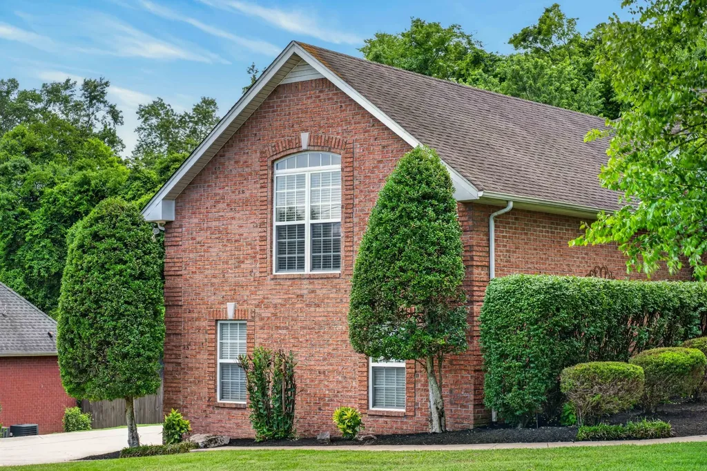 1015 Stafford Court Hendersonville TN 37075