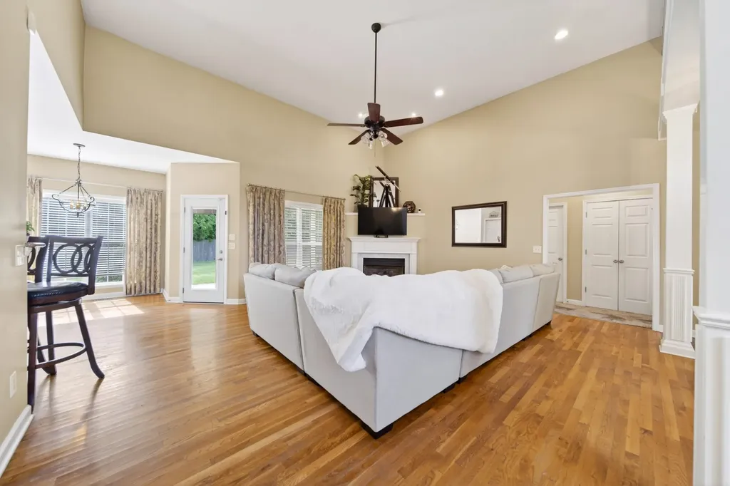 1015 Stafford Court Hendersonville TN 37075