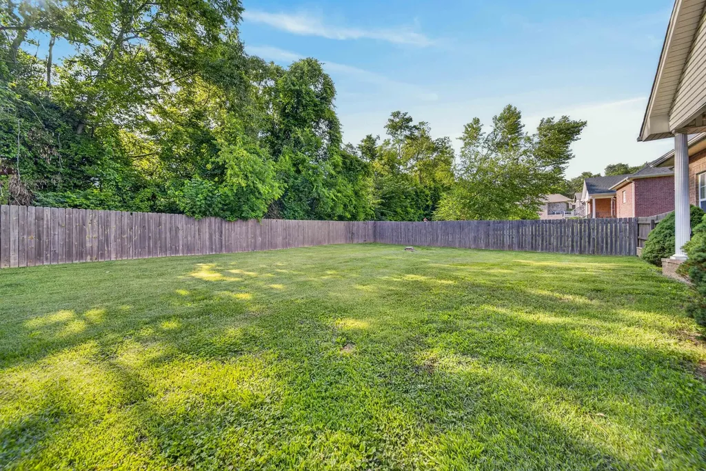 1015 Stafford Court Hendersonville TN 37075