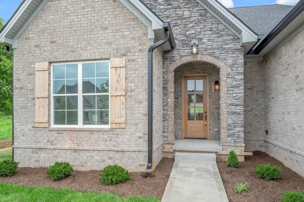7 Elissa Place Hendersonville TN 37075