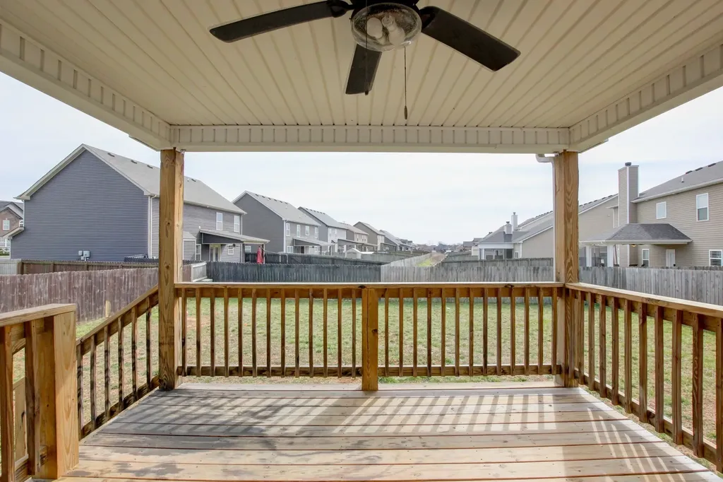 702 Ellie Nat Drive Clarksville TN 37040