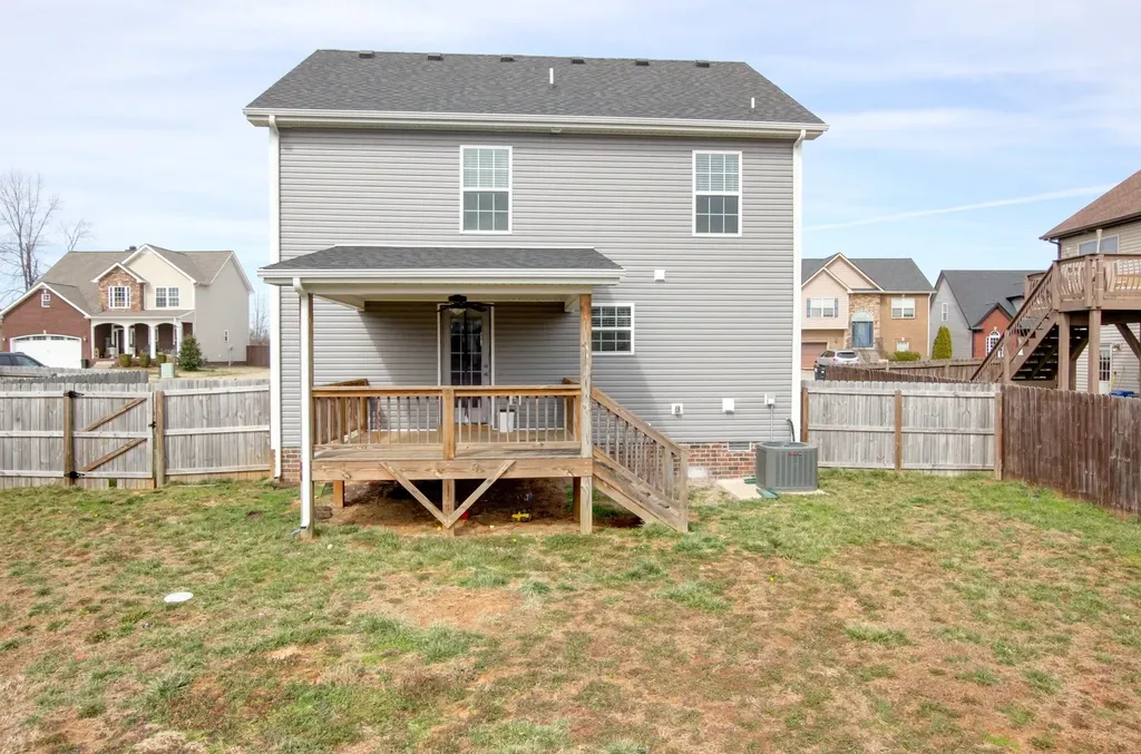 702 Ellie Nat Drive Clarksville TN 37040