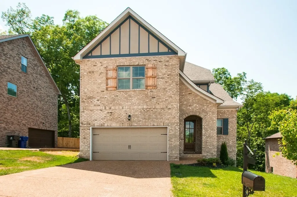 10 Elissa Place Hendersonville TN 37075