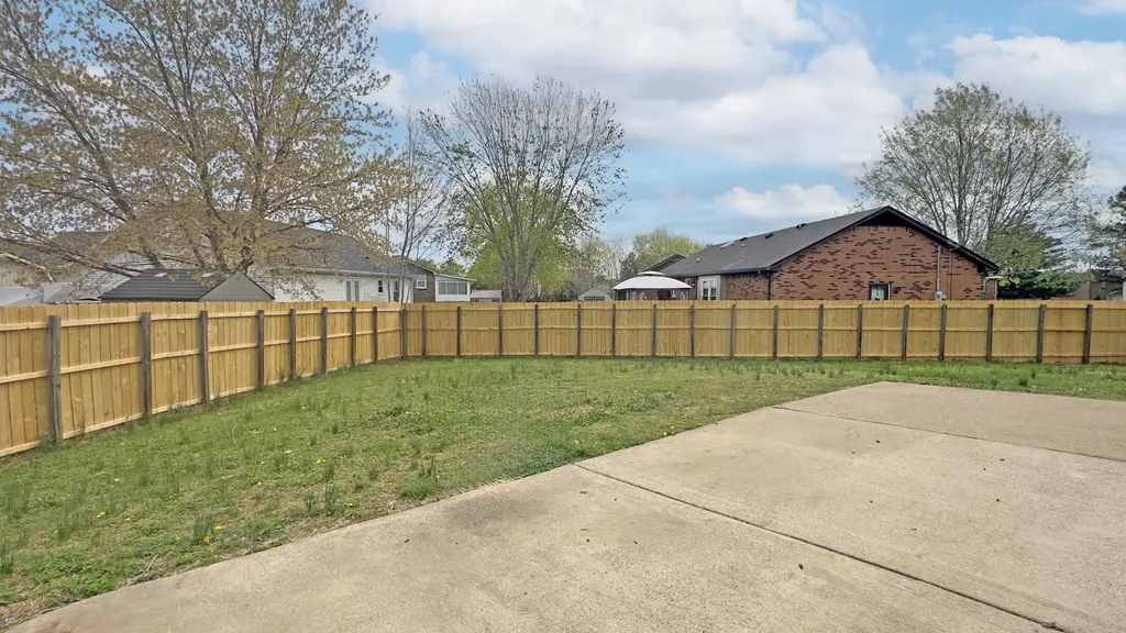 329 Northridge Drive Clarksville TN 37042