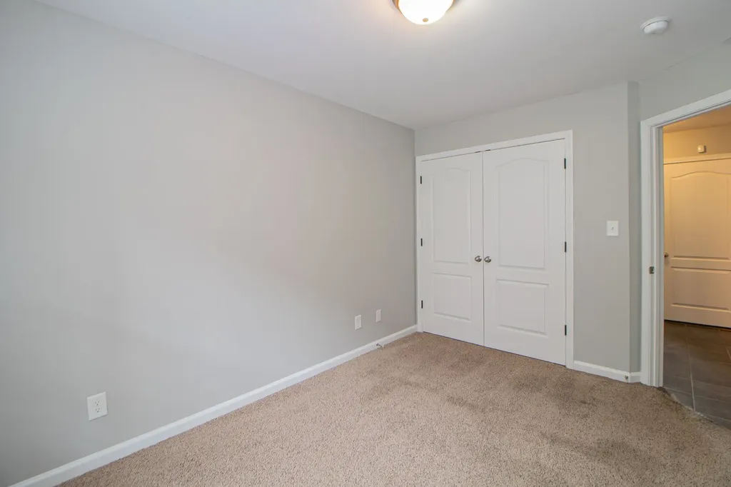 1718 Thistlewood Drive #H Clarksville TN 37042