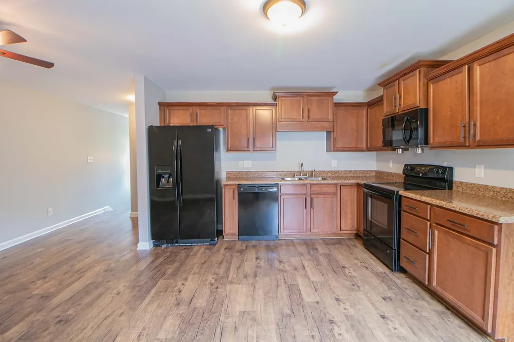 1718 Thistlewood Drive #H Clarksville TN 37042