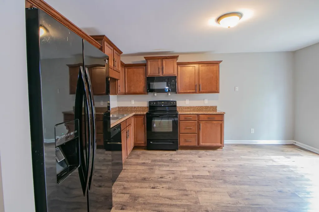 1718 Thistlewood Drive #H Clarksville TN 37042
