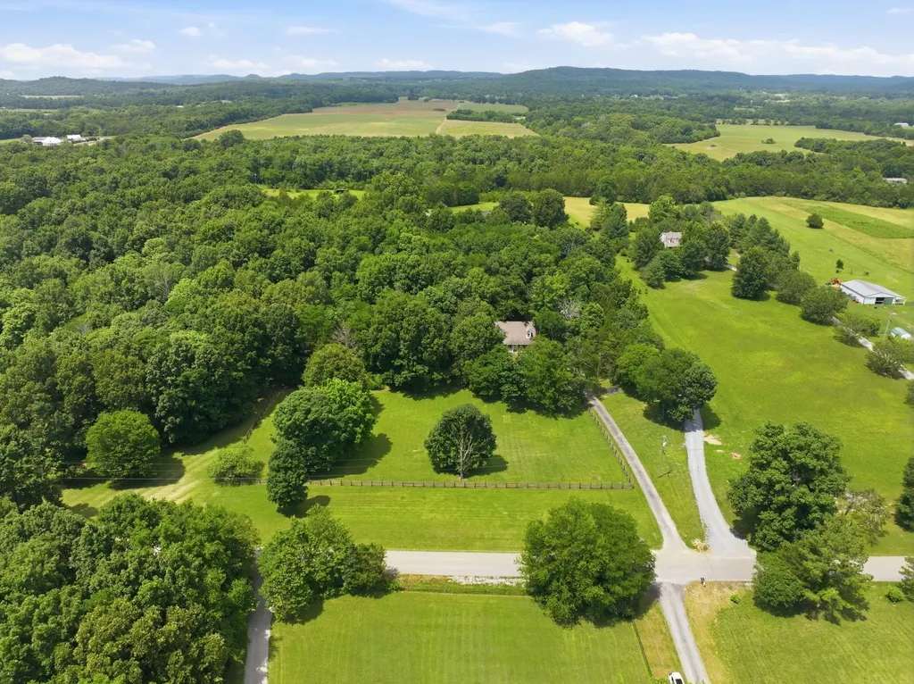 4860 Pyles Road Chapel Hill TN 37034
