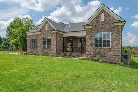 6 Elissa Place Hendersonville TN 37075