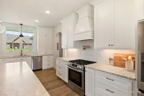 134 Hurst Drive Leoma TN 38468