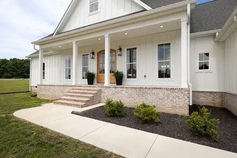 134 Hurst Drive Leoma TN 38468