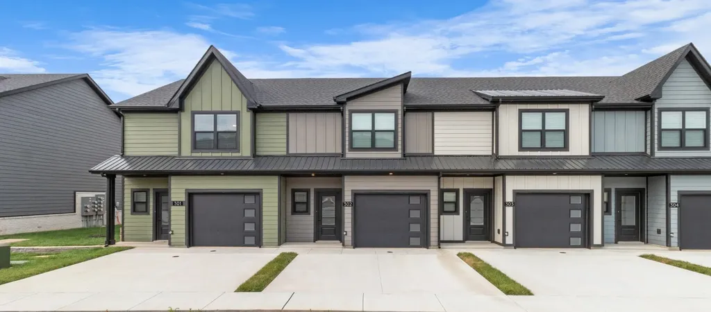 302 Jonathan Wade Circle Clarksville TN 37043
