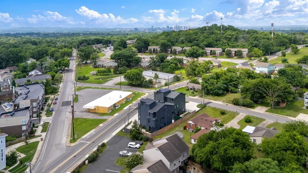 2111 Cahal Avenue Nashville TN 37206