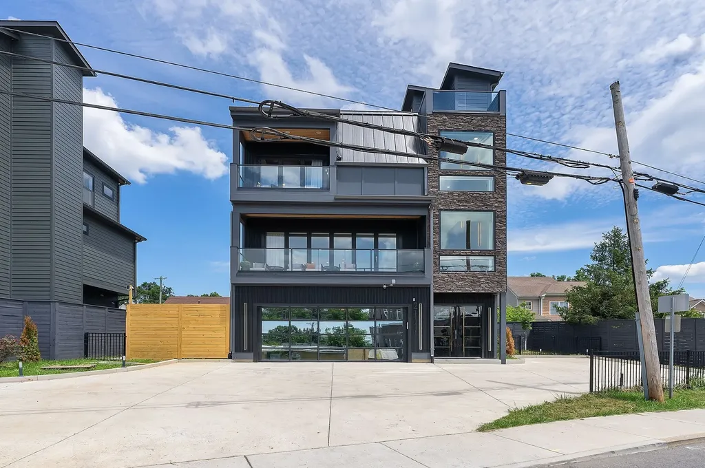 2111 Cahal Avenue Nashville TN 37206