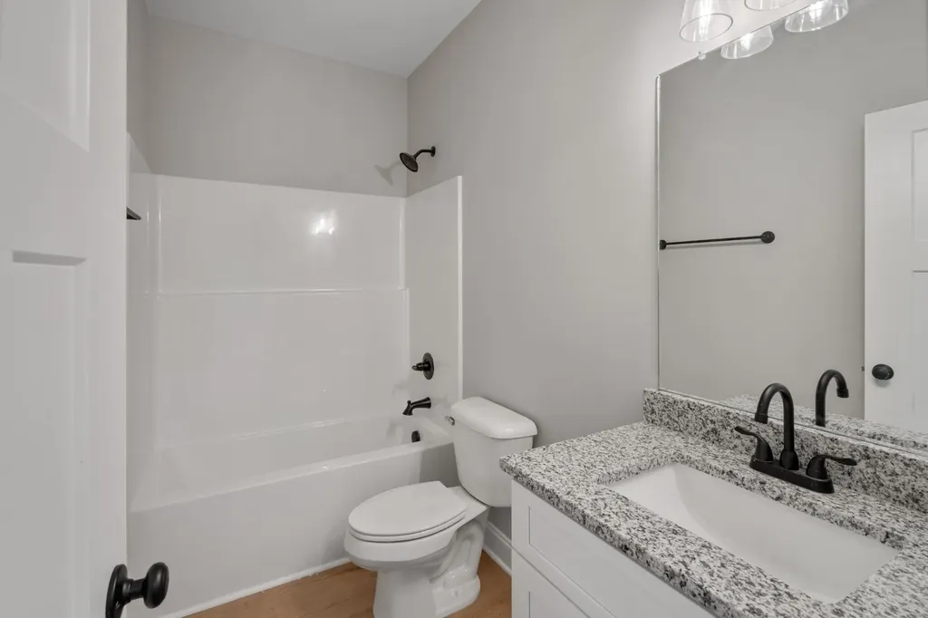 90 Stone Gate Lane Hartsville TN 37074
