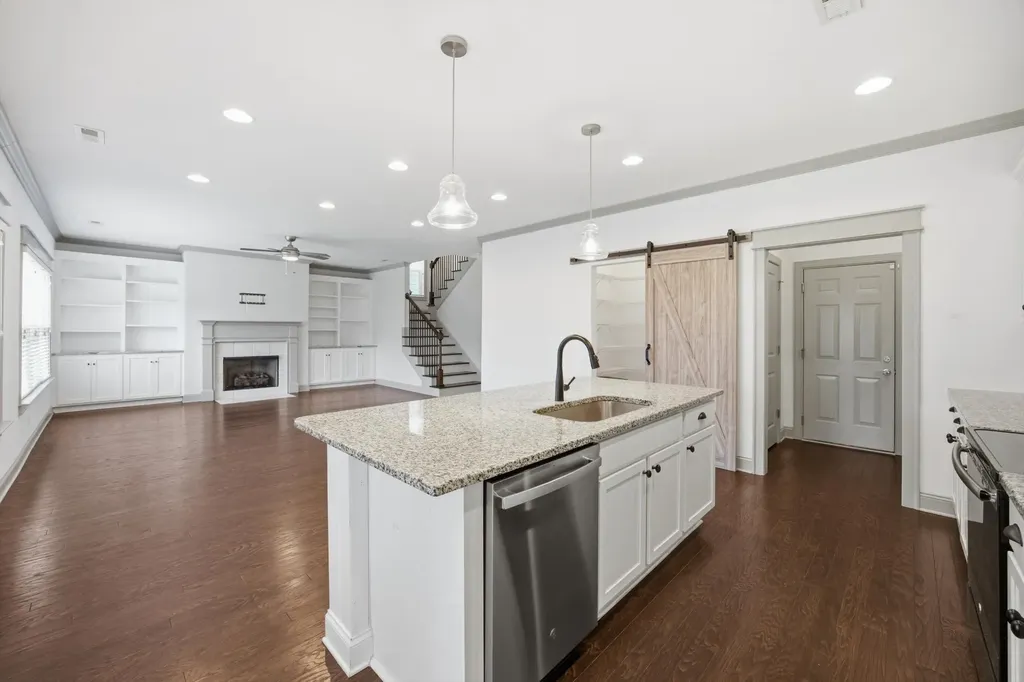8512 Red Deer Lane Ooltewah TN 37363