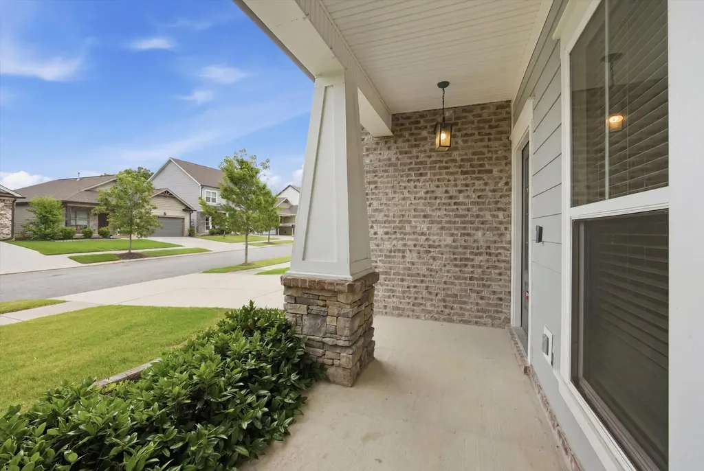 8512 Red Deer Lane Ooltewah TN 37363
