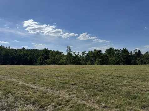 1 Old Highway 52 Westmoreland TN 37186