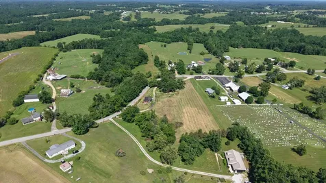 3 Old Highway 52 Westmoreland TN 37186