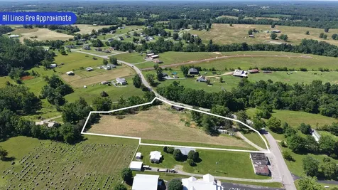 3 Old Highway 52 Westmoreland TN 37186