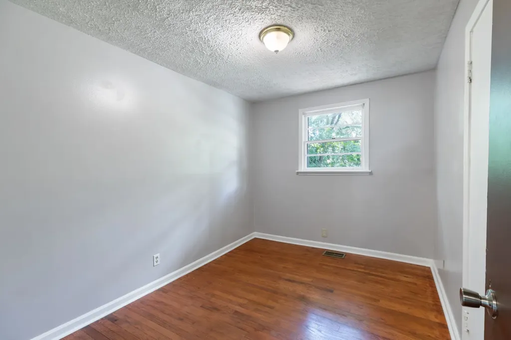 2740 Jones Avenue Nashville TN 37207