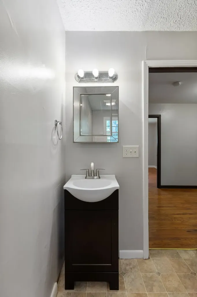 2740 Jones Avenue Nashville TN 37207