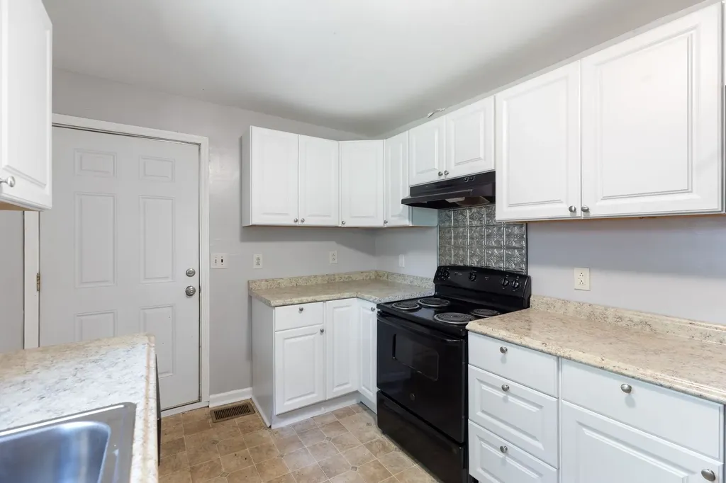2740 Jones Avenue Nashville TN 37207