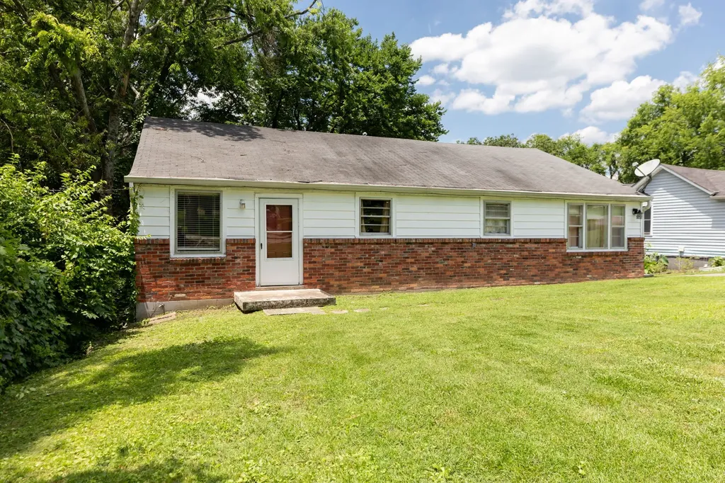 2740 Jones Avenue Nashville TN 37207