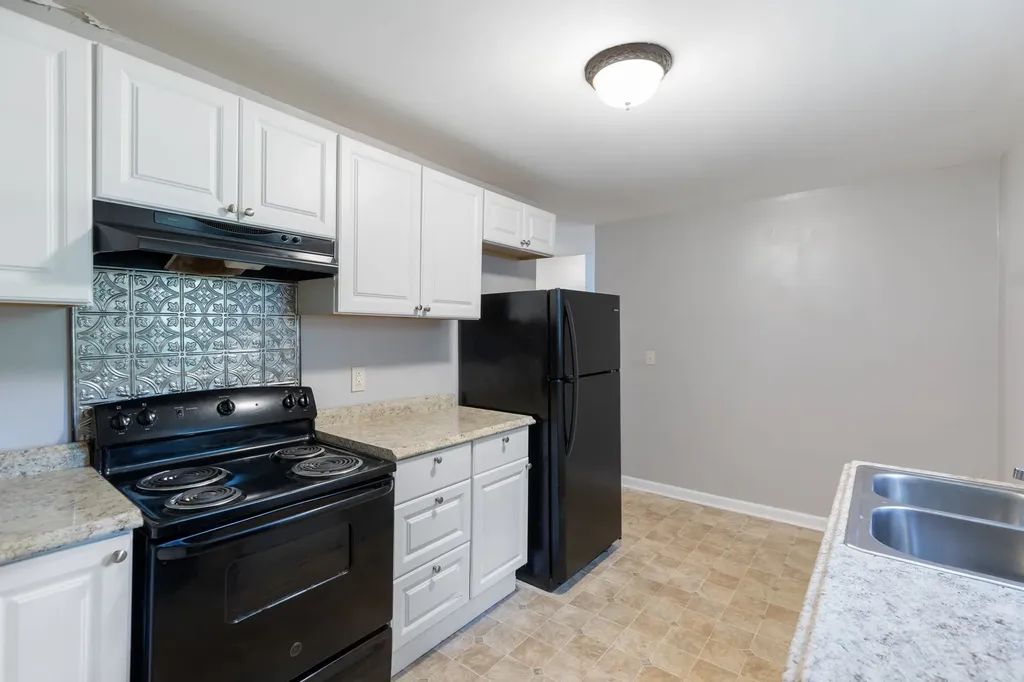 2740 Jones Avenue Nashville TN 37207