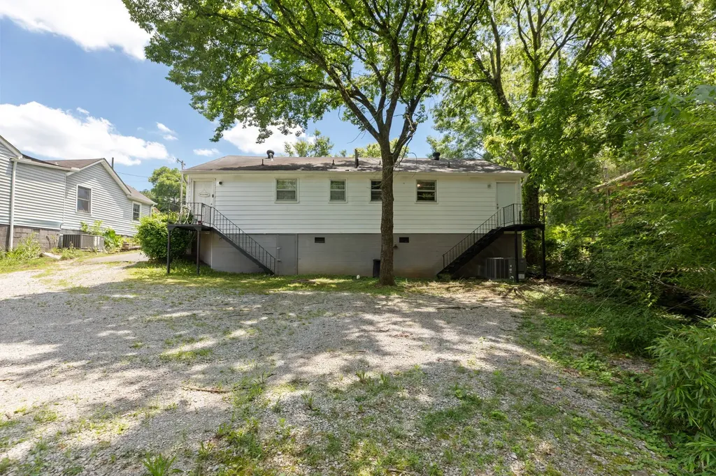 2740 Jones Avenue Nashville TN 37207