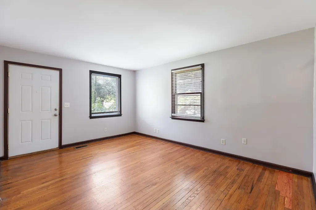 2740 Jones Avenue Nashville TN 37207