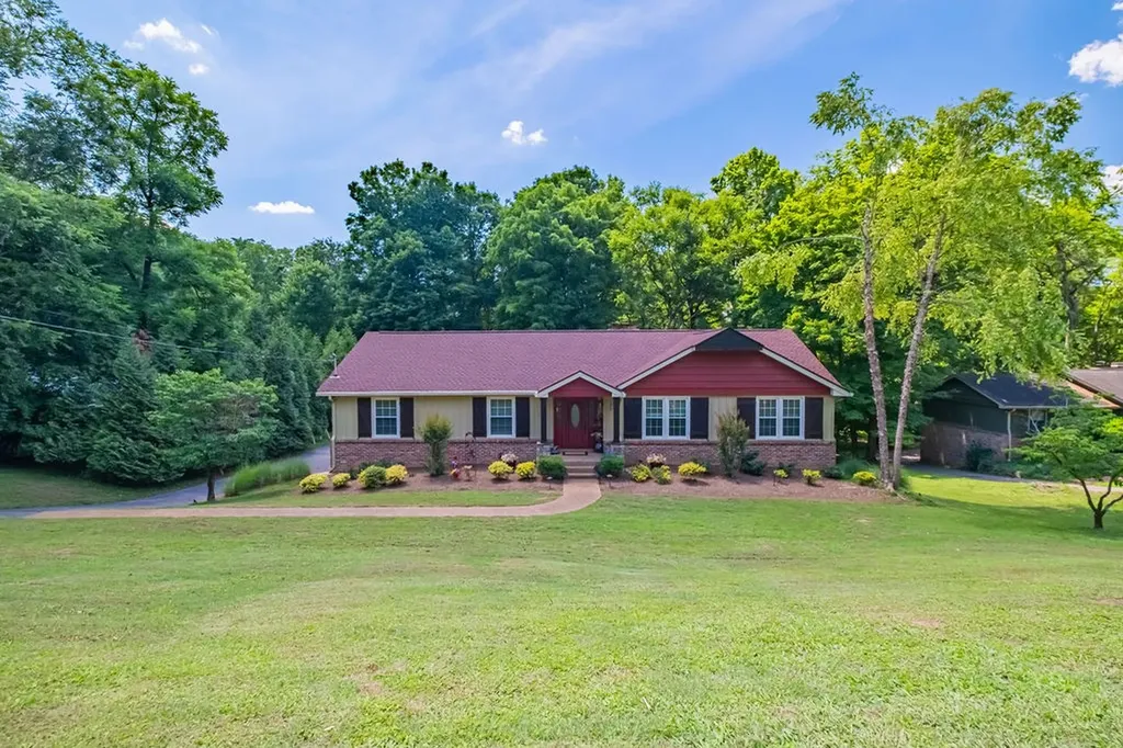 104 Trout Valley Drive Hendersonville TN 37075