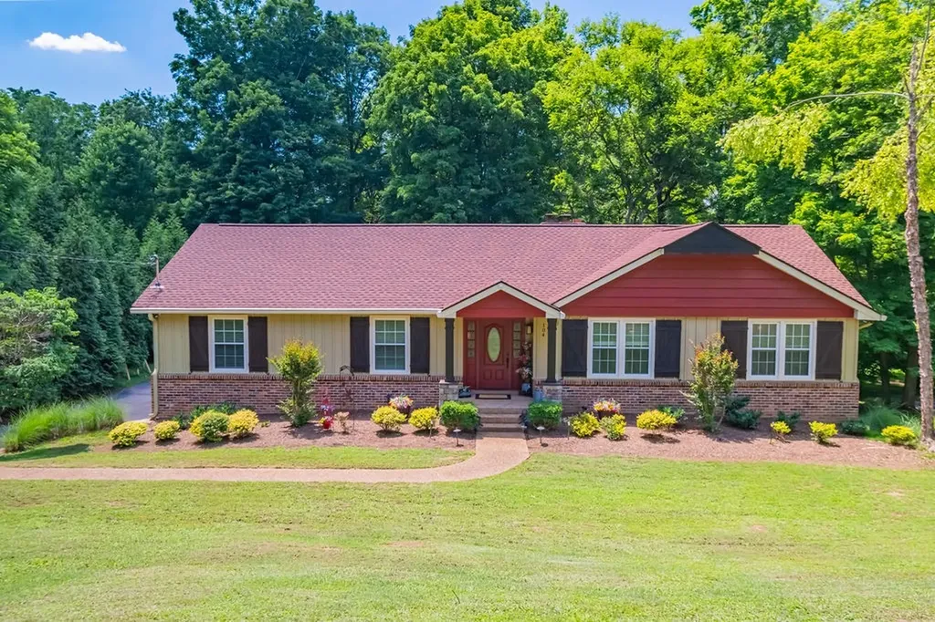 104 Trout Valley Drive Hendersonville TN 37075