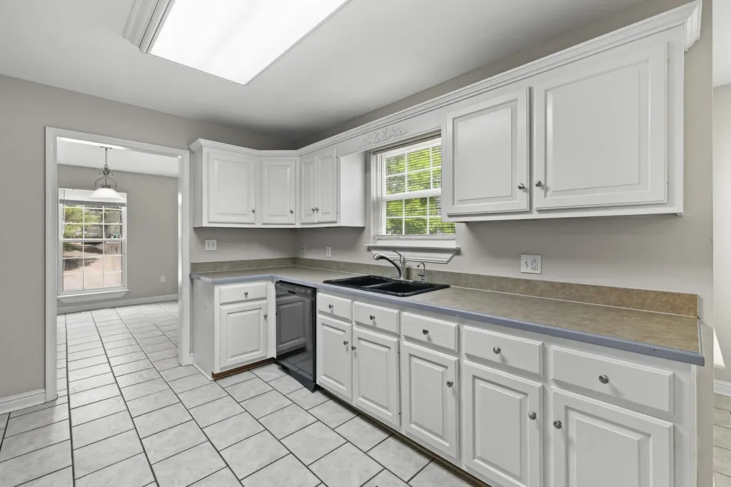 5048 Appalachain Drive Goodlettsville TN 37072