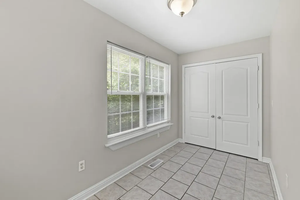 5048 Appalachain Drive Goodlettsville TN 37072