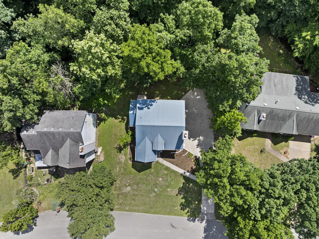 5048 Appalachain Drive Goodlettsville TN 37072